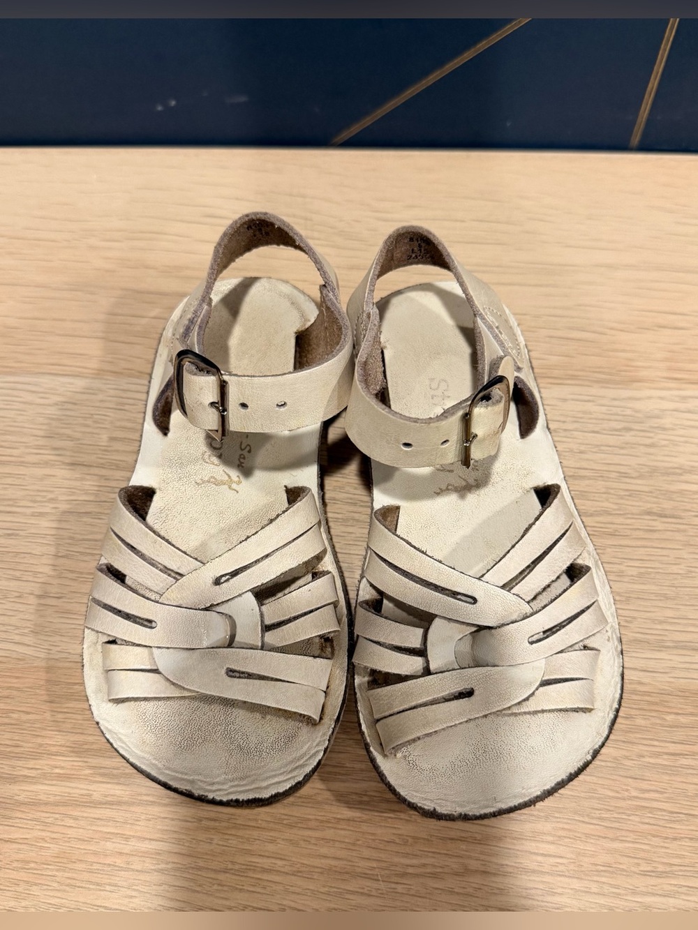 Saltwater White Leather Strappy Sandals with Ankle Buckle size 8 Toddler